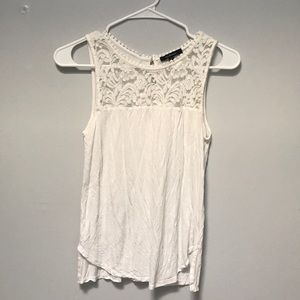 Lace/ eyelet tank